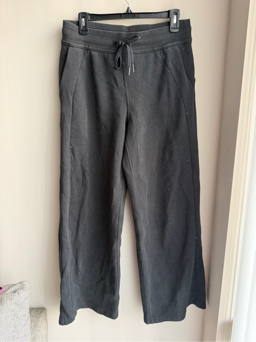 Lululemon Scuba Mid-Rise Wide-Leg Pant